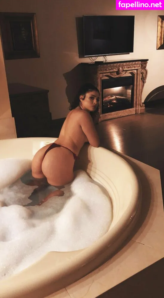 bellajuiccy, bellasjuicy Nude Leaked OnlyFans Photo #xNtVP1tAlc