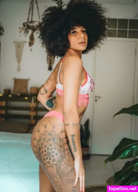 Bellatrizsgfree OnlyFans Thumbnail #0iNov7QwAf