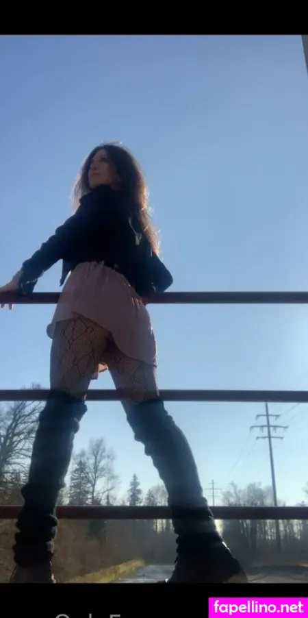 Bellavallu Isabelle Waeber OnlyFans Thumbnail #FZfhB9RLcg