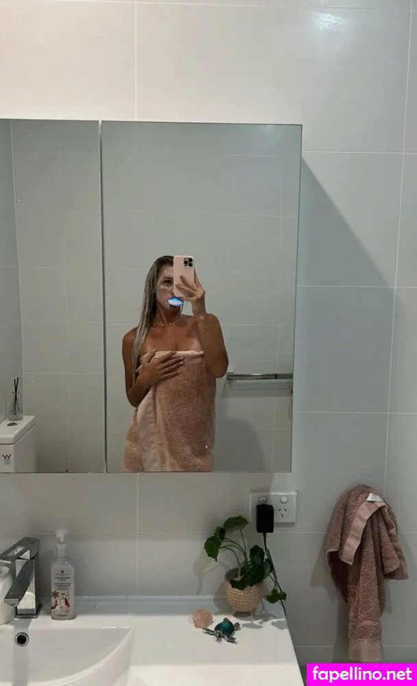 bellaxmaexo, bellaxomae Nude Leaked OnlyFans Photo #oXFVykS3gx