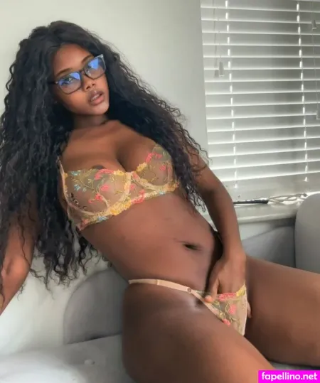 Belleafterdark 14 OnlyFans Thumbnail #0tSXA3jByY