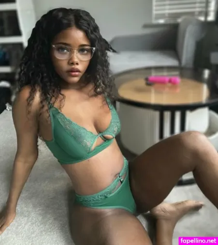 Belleafterdark 14 OnlyFans Thumbnail #2kOYRABlJp