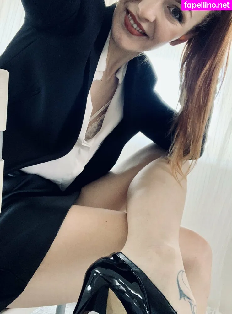 belleclaire, belleclaire_xx, belleclairex Nude Leaked OnlyFans Photo #cEscVb9MFx