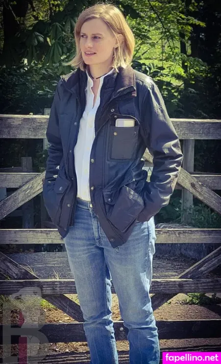 Bellelou OnlyFans Thumbnail #tUIcL9yaFC