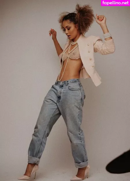 Bellepaulinee OnlyFans Thumbnail #KHTW2EYZIH