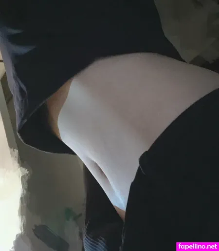 Belly Button OnlyFans Thumbnail #Gol76YXh0O