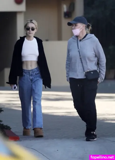 Belly Button OnlyFans Thumbnail #f95dJaEbNS