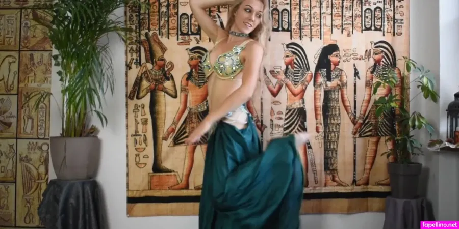 Belly Dancer Lisa OnlyFans Thumbnail #ZwOiF891MT
