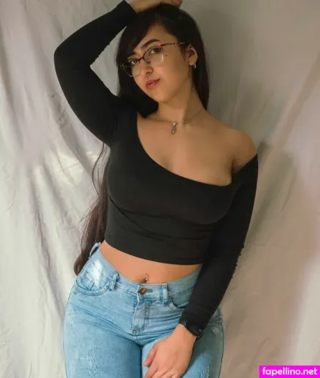 Belu Elias OnlyFans Thumbnail #rSLtYVCwP7