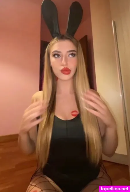 Benedetta Banfi OnlyFans Thumbnail #B9mNn2Gbr1