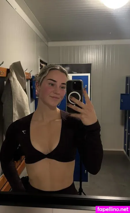 Bente Van Stiphout OnlyFans Thumbnail #8unxyI4fQ3