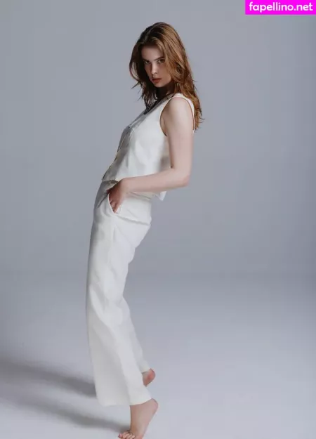 Benthe Ten Broek OnlyFans Thumbnail #fKpKuSA3yW