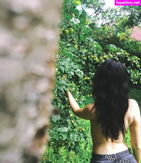 Bereczki Noemi OnlyFans Thumbnail #Z0mNJZlPWS