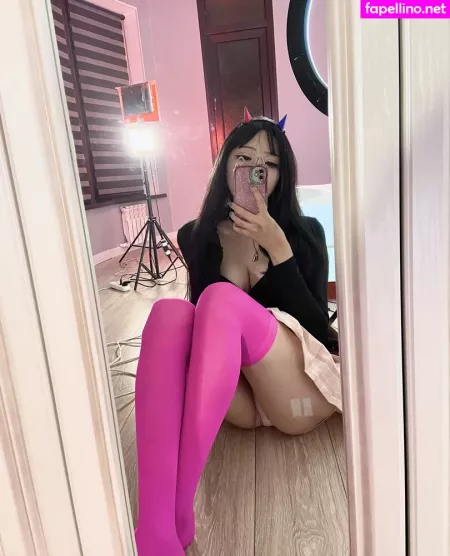 Berk Mom OnlyFans Thumbnail #l0cn7UEIIH