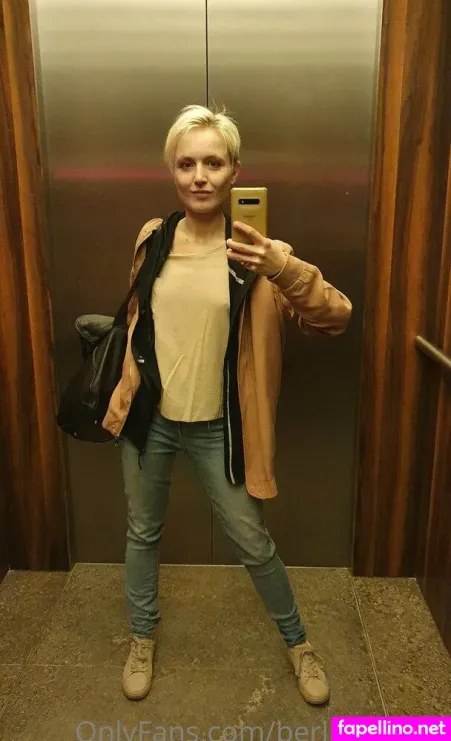 Berlingirlfree OnlyFans Thumbnail #l4dDRqbluG