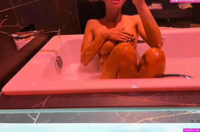 Berlinnbby Emanmorelli OnlyFans Thumbnail #EMnYFqOJgr