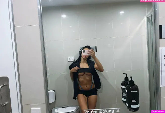 Berlinnbby Emanmorelli OnlyFans Thumbnail #MB6PAz5zF3