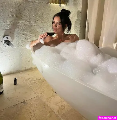 Berna Calanthe OnlyFans Thumbnail #n0JSqcRCHQ