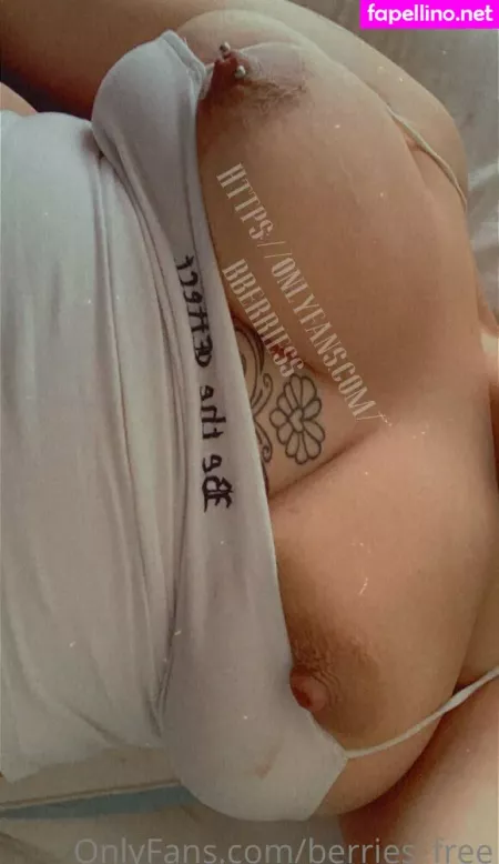 Berries Free OnlyFans Thumbnail #xzOnU69cYQ