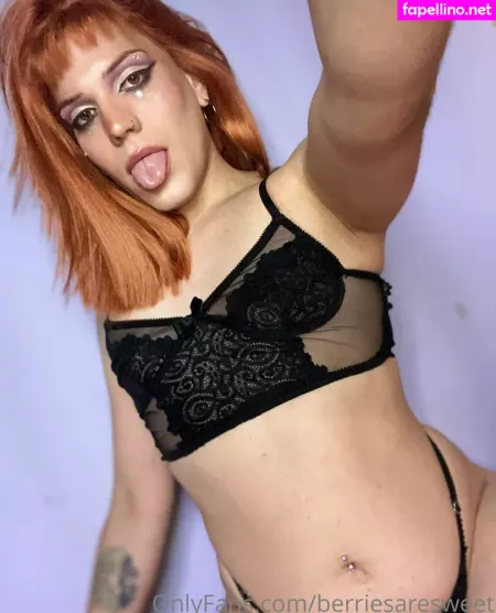 Berriesaresweet OnlyFans Thumbnail #8e5vRkGJWD