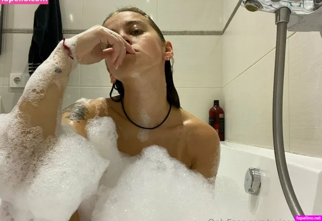 Berrrygirlllfree OnlyFans Thumbnail #Gv3MekkYMR