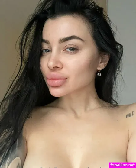 Berry Femme OnlyFans Thumbnail #NtvckfXUT5