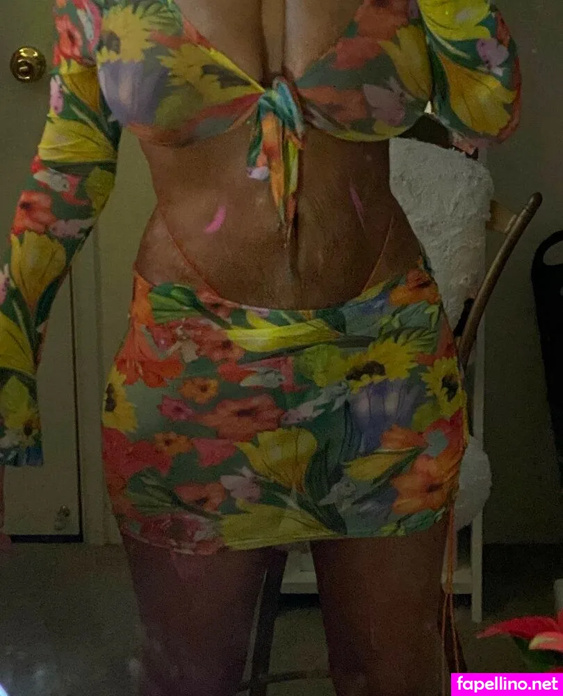 berryatnight, gaarababymama, thatssostrawberry Nude Leaked OnlyFans Photo #BRj2flJGab