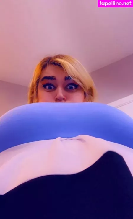 Berrychicka OnlyFans Thumbnail #UvUJ3CUDE6