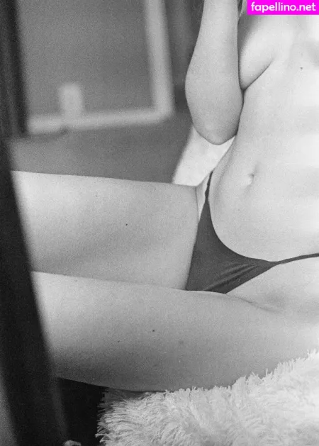 Berta Andrea Snaedal OnlyFans Thumbnail #UxgShJpwl5