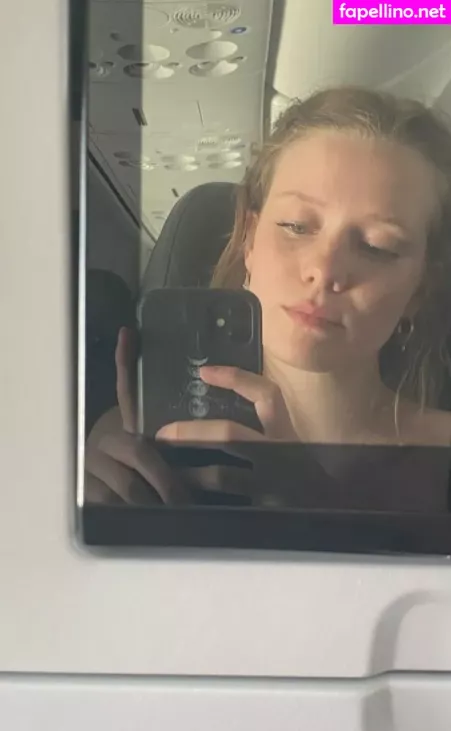 Berta Andrea Snaedal OnlyFans Thumbnail #YwgS9AnHzm