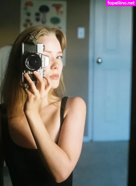 Berta Andrea Snaedal OnlyFans Thumbnail #vJ7eSw37dN