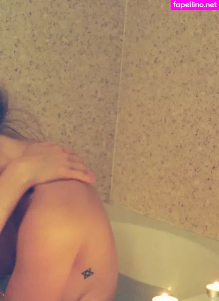 Berta Andrea Snaedal OnlyFans Thumbnail #x5JoQSFrZ8