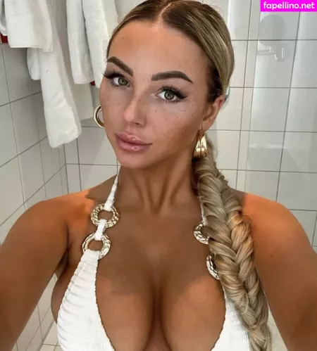 Beth Amelia OnlyFans Thumbnail #cTbLykcea4