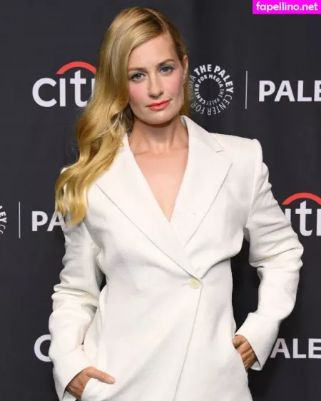 Beth Behrs OnlyFans Thumbnail #8amGfYbRoK
