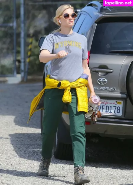 Beth Behrs OnlyFans Thumbnail #X8h1CeNMRJ