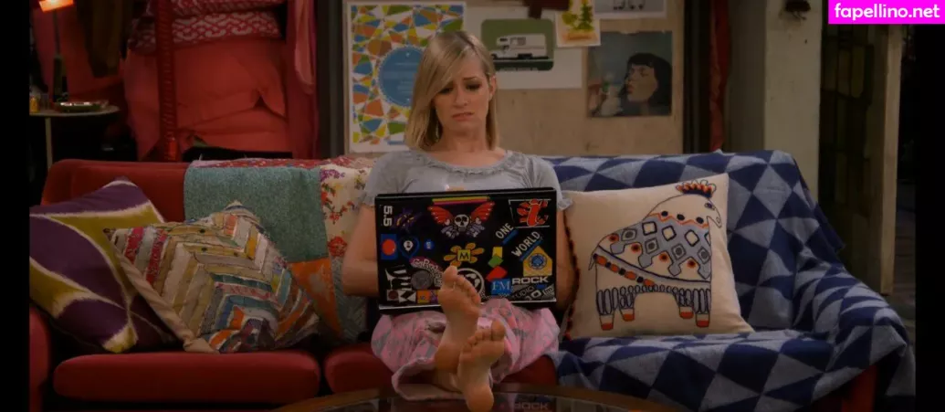 Beth Behrs OnlyFans Thumbnail #azdjvHP2uQ