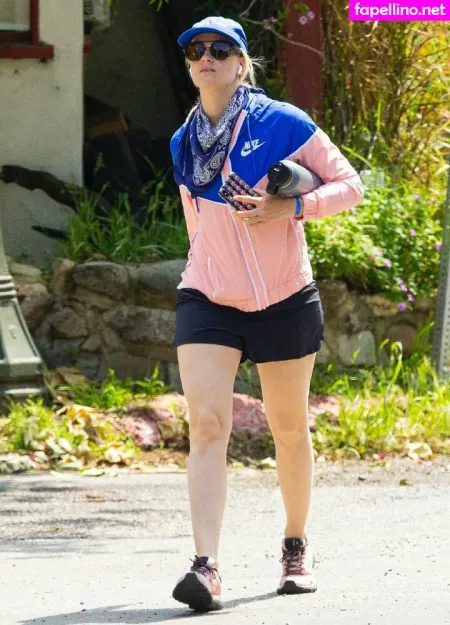 Beth Behrs OnlyFans Thumbnail #gO4wfAZ2nK