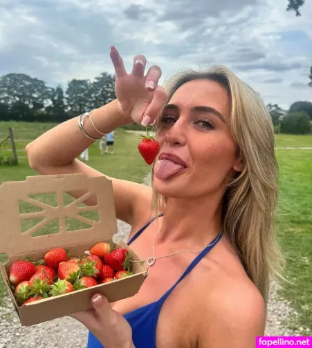 Bethany Webster OnlyFans Thumbnail #U2gb997pOs