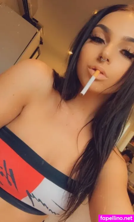 Bethsmoking OnlyFans Thumbnail #mYItVbjN0u