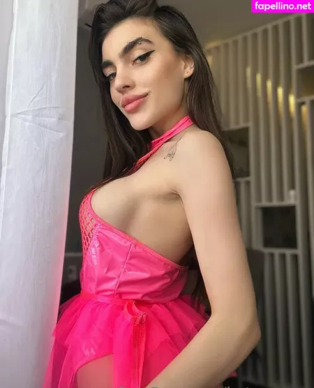 Betsy Mew OnlyFans Thumbnail #i41Ox5qOys