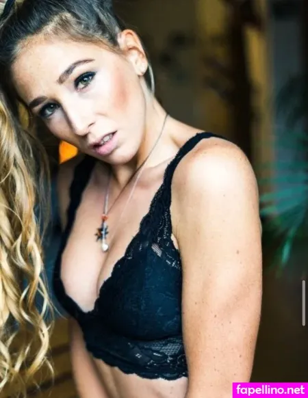 Betterworld Travellers OnlyFans Thumbnail #2CejT060Dq