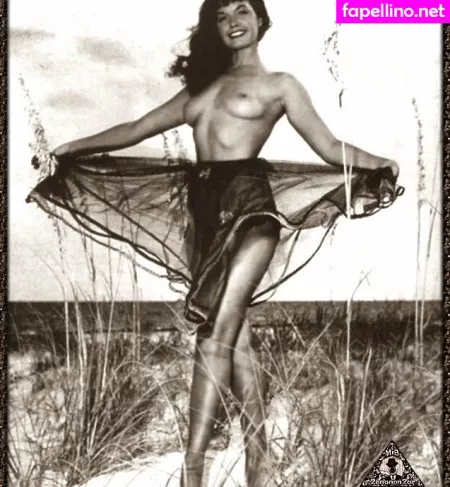 Bettie Page OnlyFans Thumbnail #dknRW4R6TQ