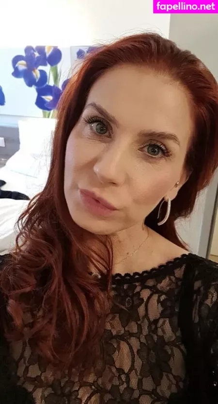 Bettieballhaus OnlyFans Thumbnail #QmMGOmCXK1