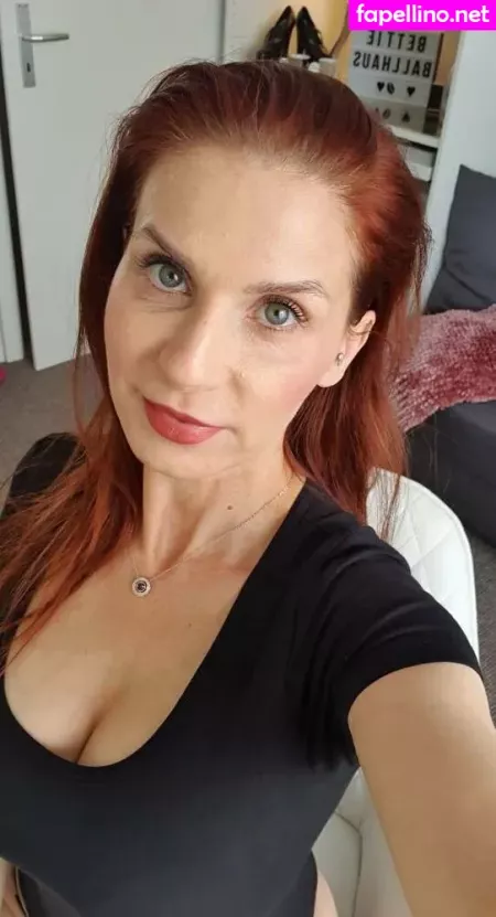Bettieballhaus OnlyFans Thumbnail #aYl9JabThW
