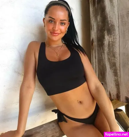 Bettina Buchanan OnlyFans Thumbnail #GOC84ukGSt
