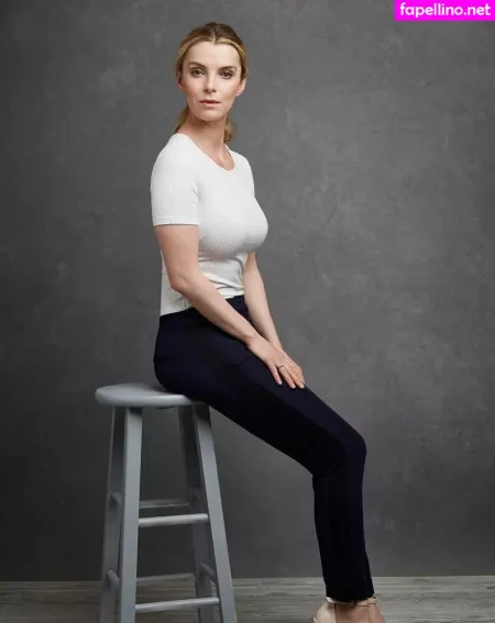 Betty Gilpin OnlyFans Thumbnail #FGlgqN8jmR