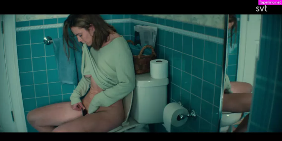 Betty Gilpin OnlyFans Thumbnail #Jm0l16uFyQ