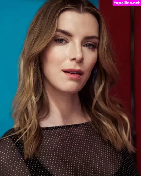 Betty Gilpin OnlyFans Thumbnail #U8jPaDaHjz