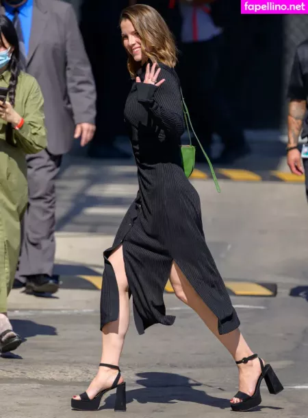 Betty Gilpin OnlyFans Thumbnail #YPk1to0hoP