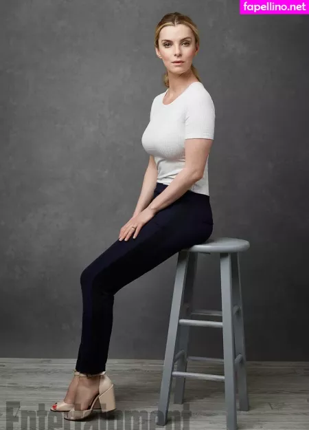 Betty Gilpin OnlyFans Thumbnail #jz8QnjwGyX